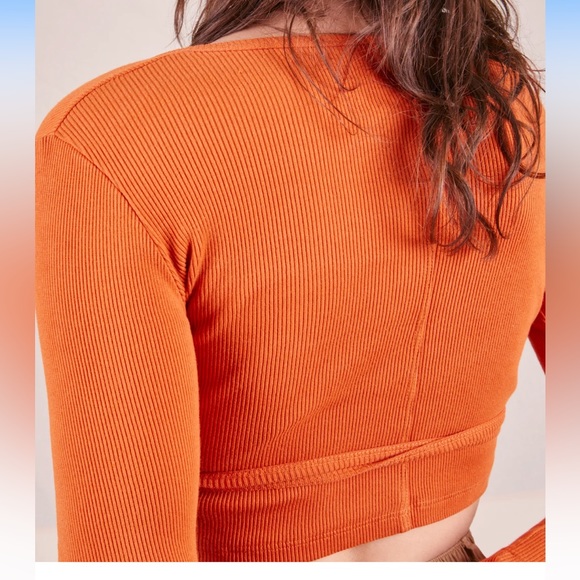 Big Bud Press Wrap Top in Burnt Orange - Picture 2 of 6